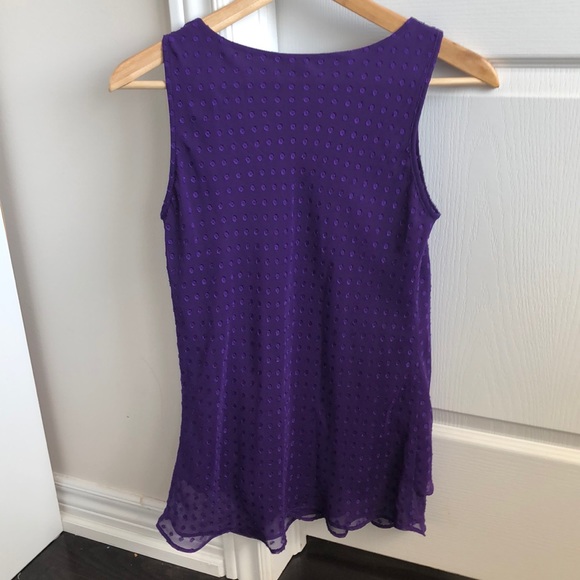 Woman’s Sleeveless top - Picture 2 of 3